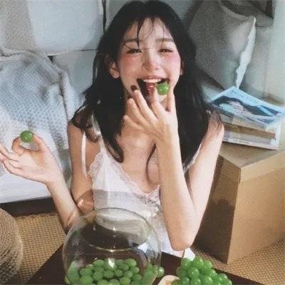 潜伏娇娃